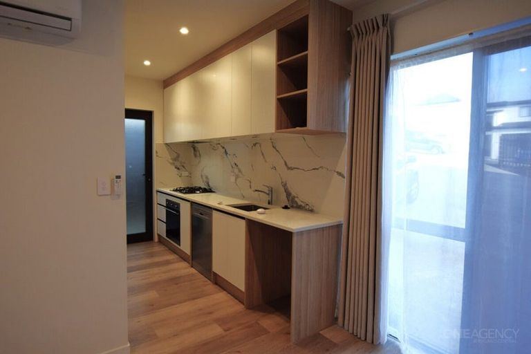 Photo of property in 14 Bela Vista Boulevard, Swanson, Auckland, 0614