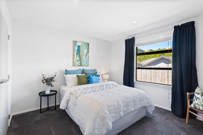 Photo of property in 6 Lambert Way, Paraparaumu, 5032