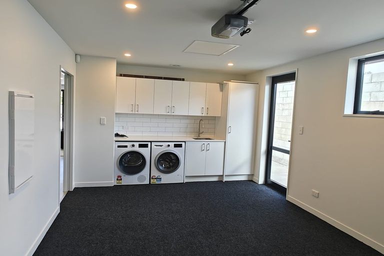 Photo of property in 6d Avonhead Road, Avonhead, Christchurch, 8042