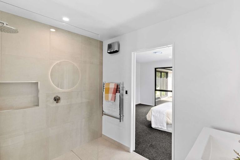 Photo of property in 12c Wykes Place, Amberley, 7410