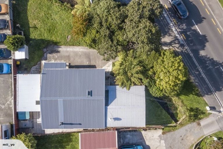 Photo of property in 68 Broderick Road, Johnsonville, Wellington, 6037