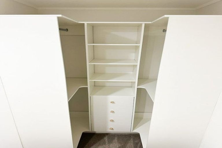 Photo of property in 1/57 Aeroview Drive, Beach Haven, Auckland, 0626