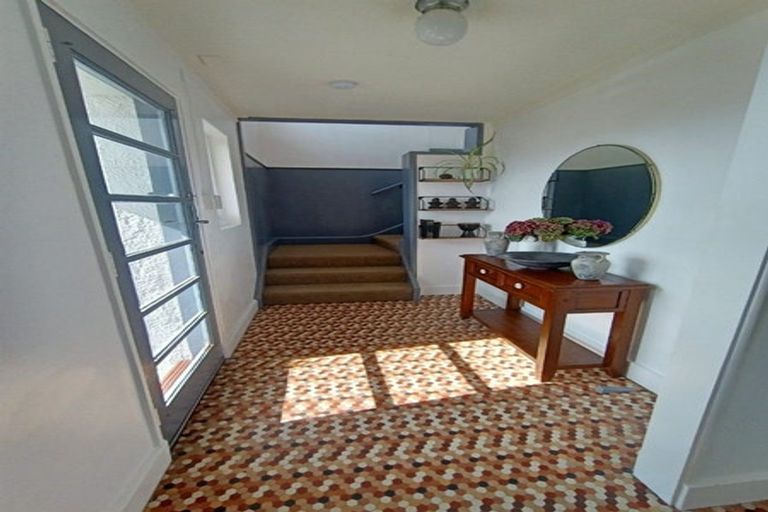 Photo of property in 42 Easther Crescent, Kew, Dunedin, 9012