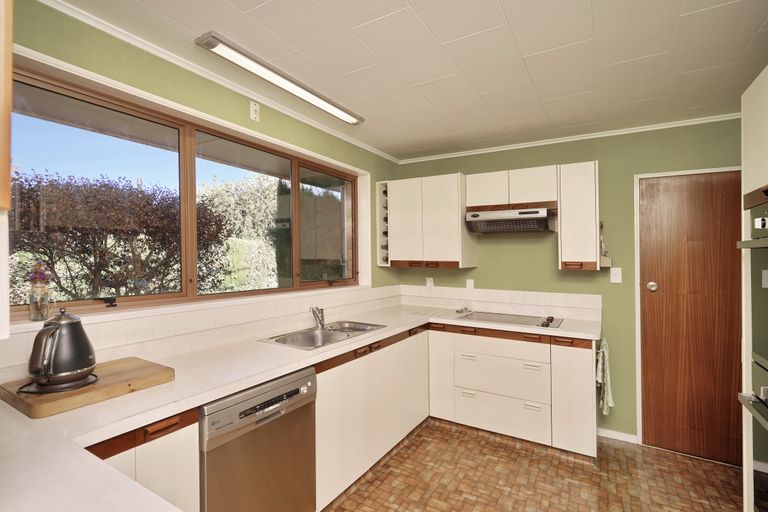 Photo of property in 10 Walker Place, Rangiora, 7400