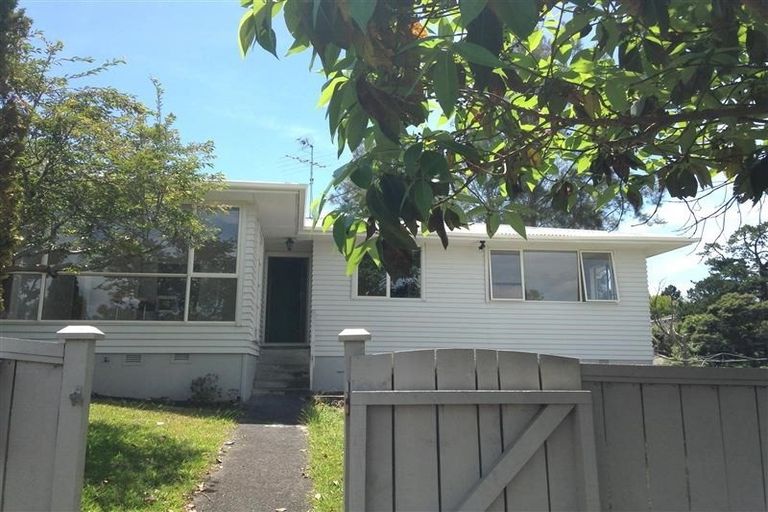 Photo of property in 58 Helena Street, Massey, Auckland, 0614