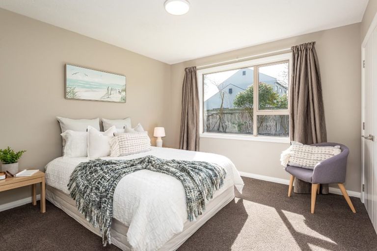 Photo of property in 9 Hurst Place, Parklands, Christchurch, 8083