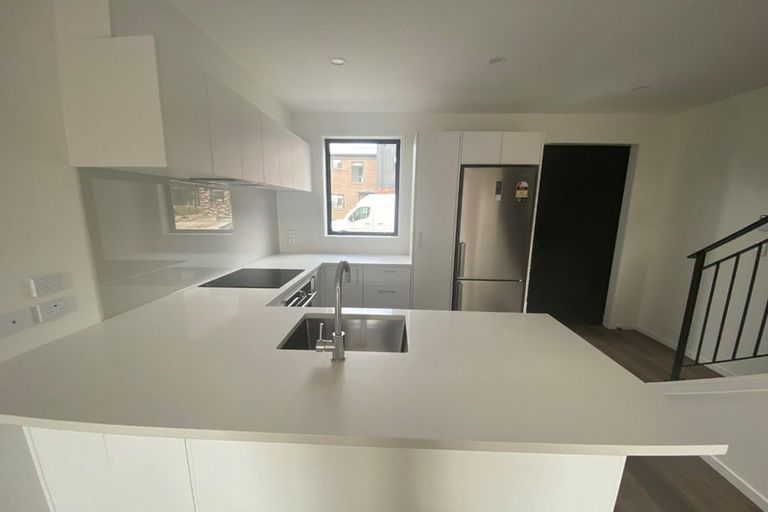 Photo of property in 19 Kotuitui Street, Manukau, Auckland, 2104