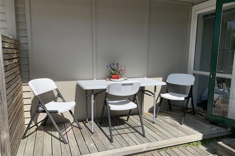 Photo of property in 231u8 Marine Parade, Seatoun, Wellington, 6022