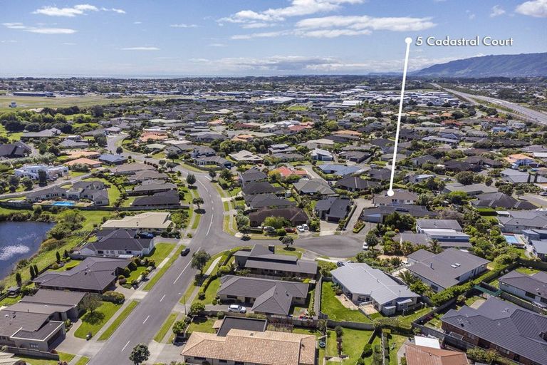 Photo of property in 5 Cadastral Court, Paraparaumu, 5032