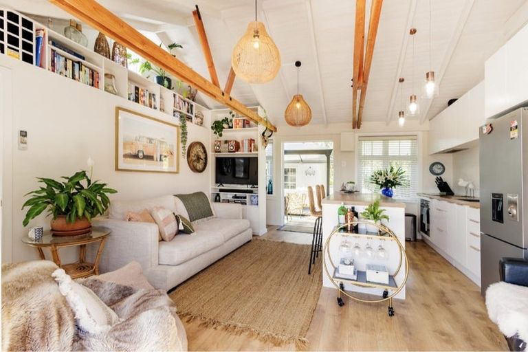 Photo of property in 12 Rotten Row, Waikuku Beach, 7473