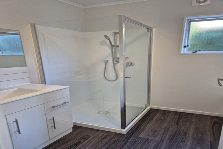 Photo of property in 25a Woodvale Grove, Fairfield, Lower Hutt, 5011