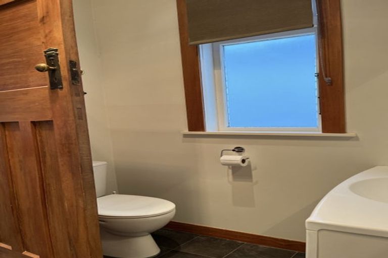 Photo of property in 51 Overtoun Terrace, Hataitai, Wellington, 6021