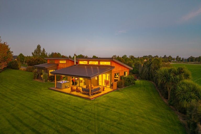 Photo of property in 21 Pekapeka Lane, Geraldine, 7991