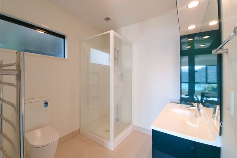 Photo of property in 27 Reserve Terrace, Lyttelton, 8082