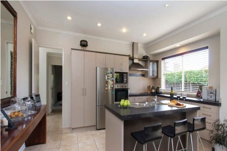 Photo of property in 7 Elwyn Close, Flat Bush, Auckland, 2016
