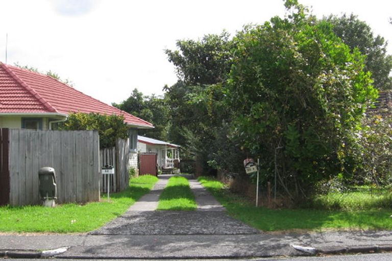 Photo of property in 52 Kervil Avenue, Te Atatu Peninsula, Auckland, 0610