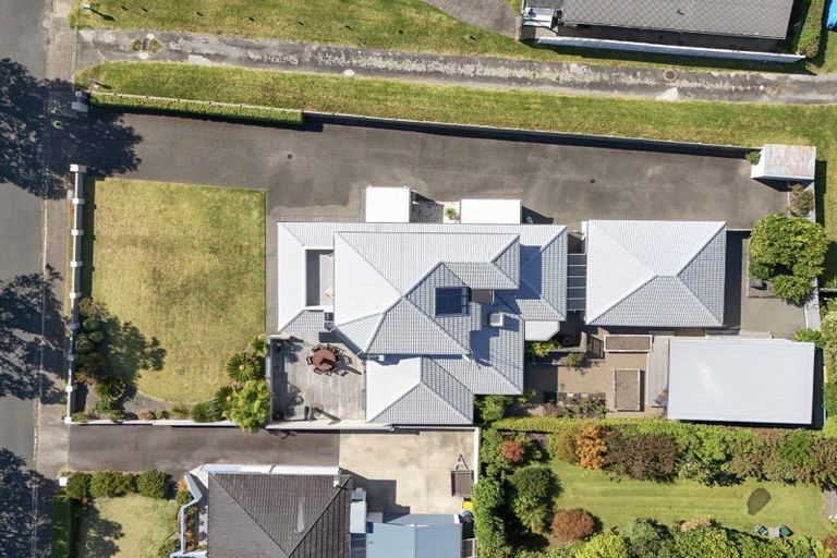 Photo of property in 19 Beach Road, Otumoetai, Tauranga, 3110