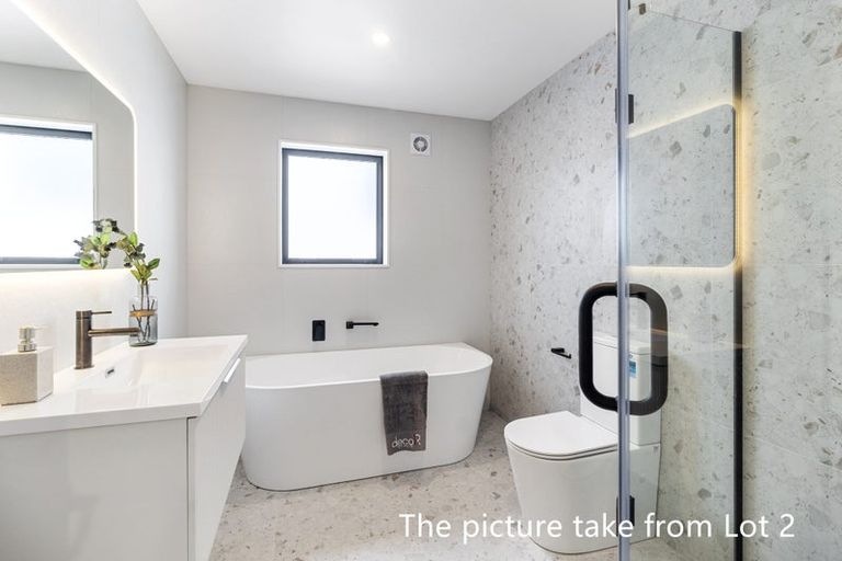 Photo of property in 105c Sycamore Drive, Sunnynook, Auckland, 0620