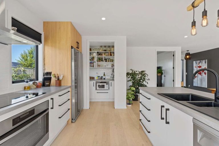 Photo of property in 1 Claw Place, Rolleston, 7615