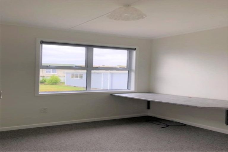 Photo of property in 11 Duke Street, Levin, 5510