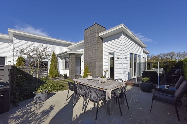 Photo of property in 2 Carpenter Drive, Prebbleton, 7604