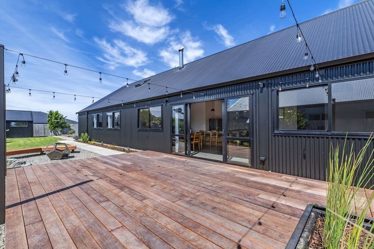 Photo of property in 16 Glen Oak Drive, Kirwee, Darfield, 7571