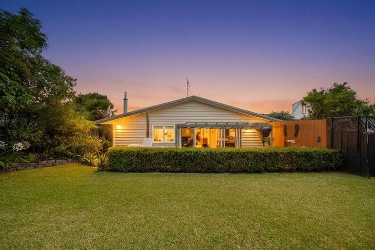 Photo of property in 14b Mayne Place, Snells Beach, 0920