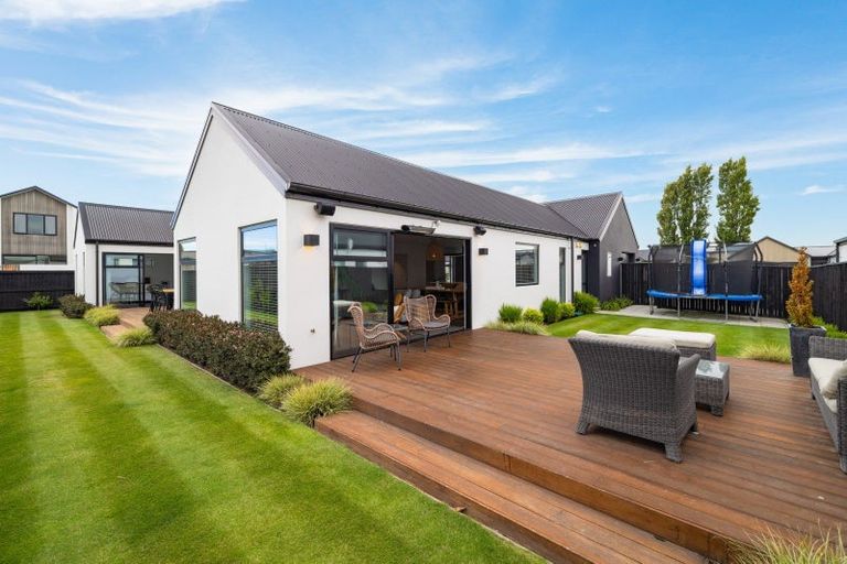 Photo of property in 17 Nederland Avenue, Burwood, Christchurch, 8083