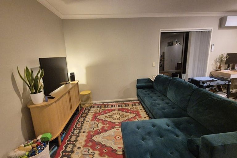 Photo of property in 202 Greenhithe Road, Greenhithe, Auckland, 0632