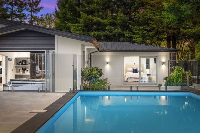 Photo of property in 43 Oakgrove Drive, Rangiora, 7400