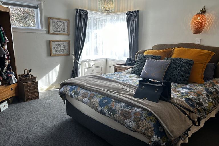 Photo of property in 16 Connolly Street, Boulcott, Lower Hutt, 5010