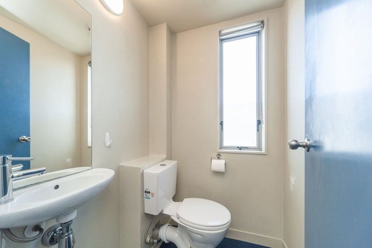 Photo of property in Cube Apartments, 7j/242 Taranaki Street, Mount Cook, Wellington, 6011