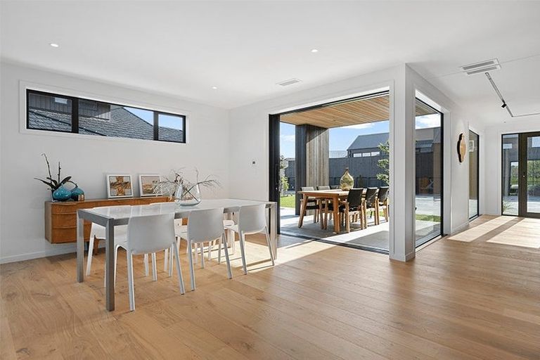 Photo of property in 32 Gavin Black Street, Meeanee, Napier, 4183