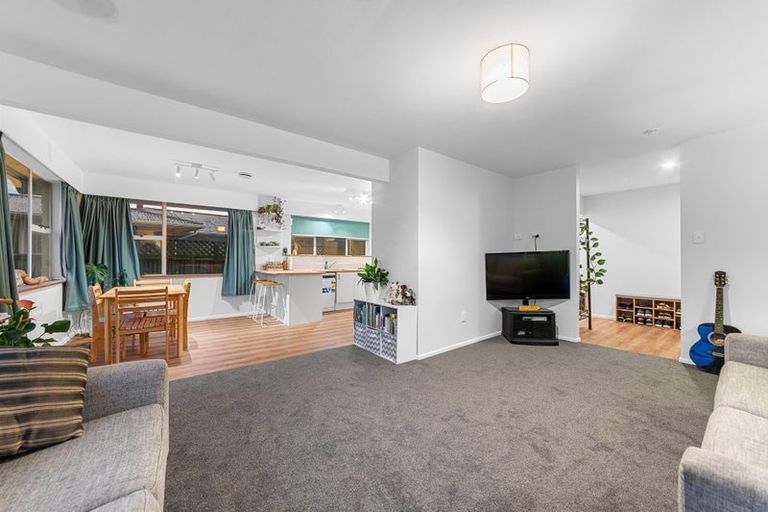 Photo of property in 62 Daniels Road, Redwood, Christchurch, 8051
