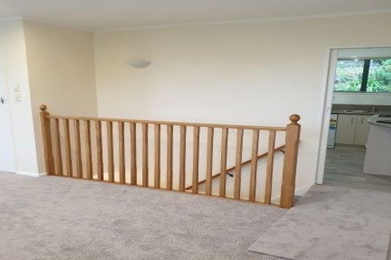 Photo of property in 14u2 Doris Gordon Crescent, Crofton Downs, Wellington, 6035