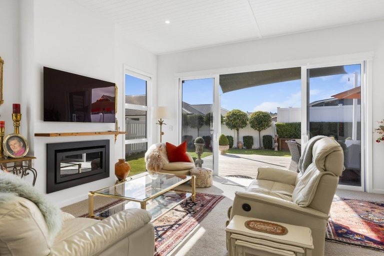 Photo of property in 28 Victoria Street, Richmond Heights, Taupo, 3330