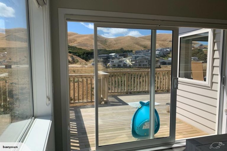 Photo of property in 60 Melksham Drive, Churton Park, Wellington, 6037