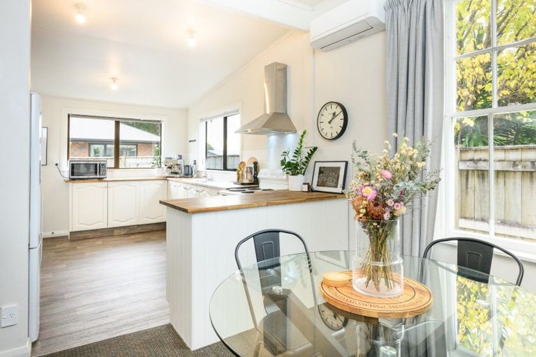 Photo of property in 2 Fairs Road, Milson, Palmerston North, 4414