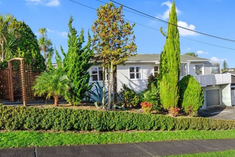 Photo of property in 1/46 Hastings Road, Mairangi Bay, Auckland, 0630