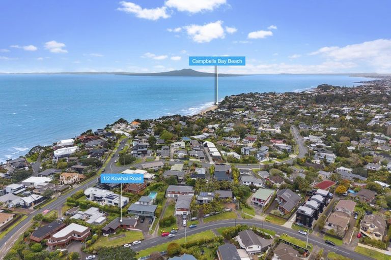 Photo of property in 1/2 Kowhai Road, Campbells Bay, Auckland, 0630