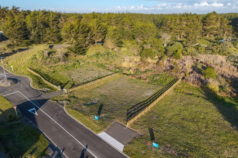 Photo of property in 184 Park Avenue, Waitarere Beach, Levin, 5510