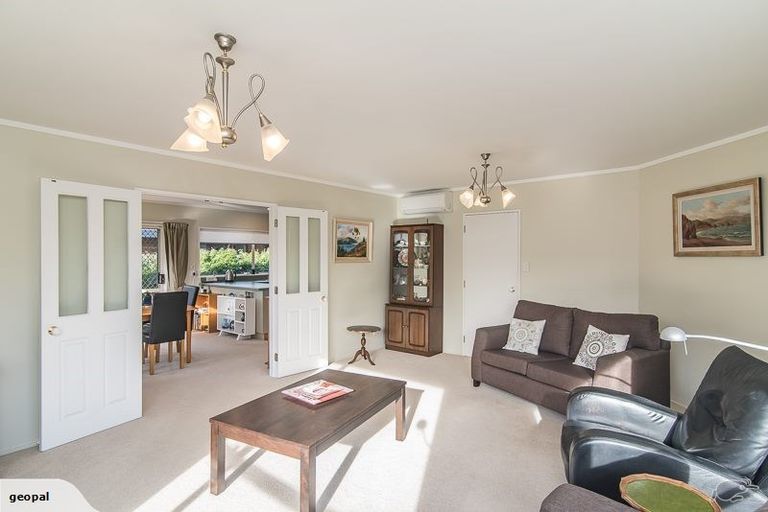 Photo of property in 19 Sunburst Court, Paraparaumu Beach, Paraparaumu, 5032