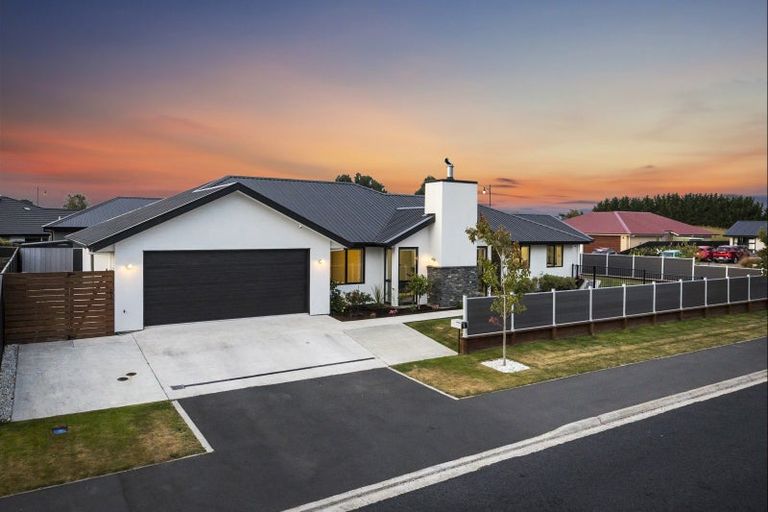 Photo of property in 1 Glenimrie Close, Mosgiel, 9024