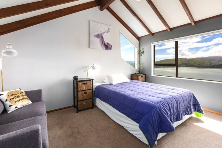 Photo of property in 21 Mercury Way, Whitby, Porirua, 5024