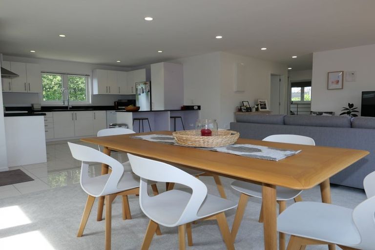 Photo of property in 29 Awatea Avenue, Paraparaumu, 5032