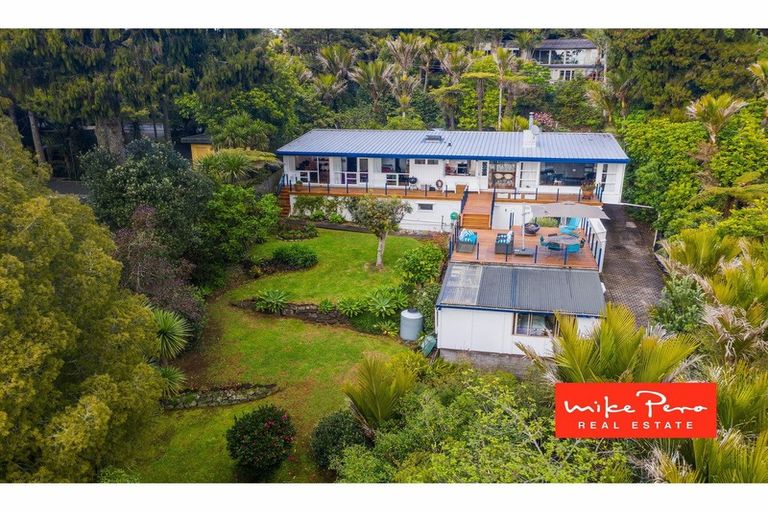 Photo of property in 258 Shaw Road, Titirangi, Auckland, 0604