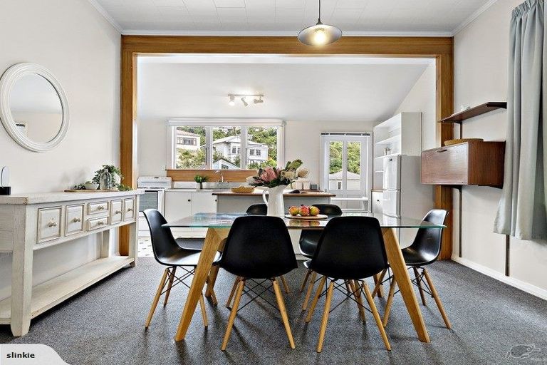 Photo of property in 26 Tanera Crescent, Brooklyn, Wellington, 6021