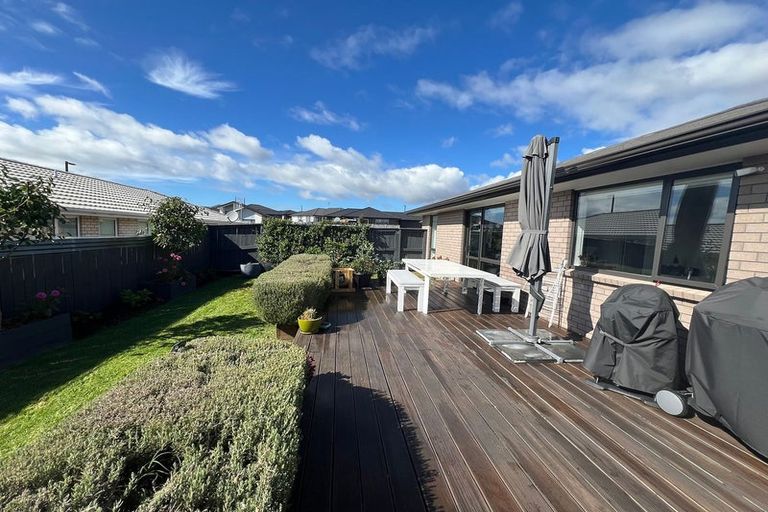 Photo of property in 86 Harriet Johnston Drive, Pokeno, 2402