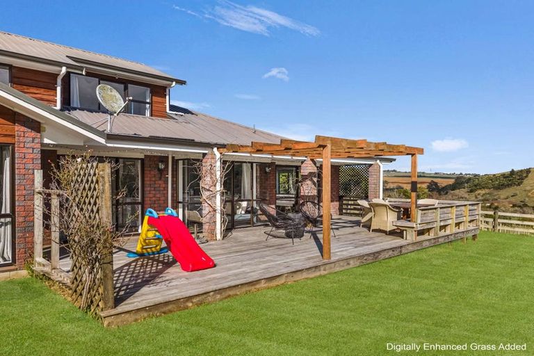 Photo of property in 61 Kanuka Road, Bombay, 2675