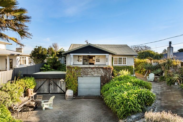 Photo of property in 10 Grange Road North, Haumoana, 4102